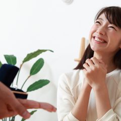 彼女好みの婚約指輪をあげる方法とは？