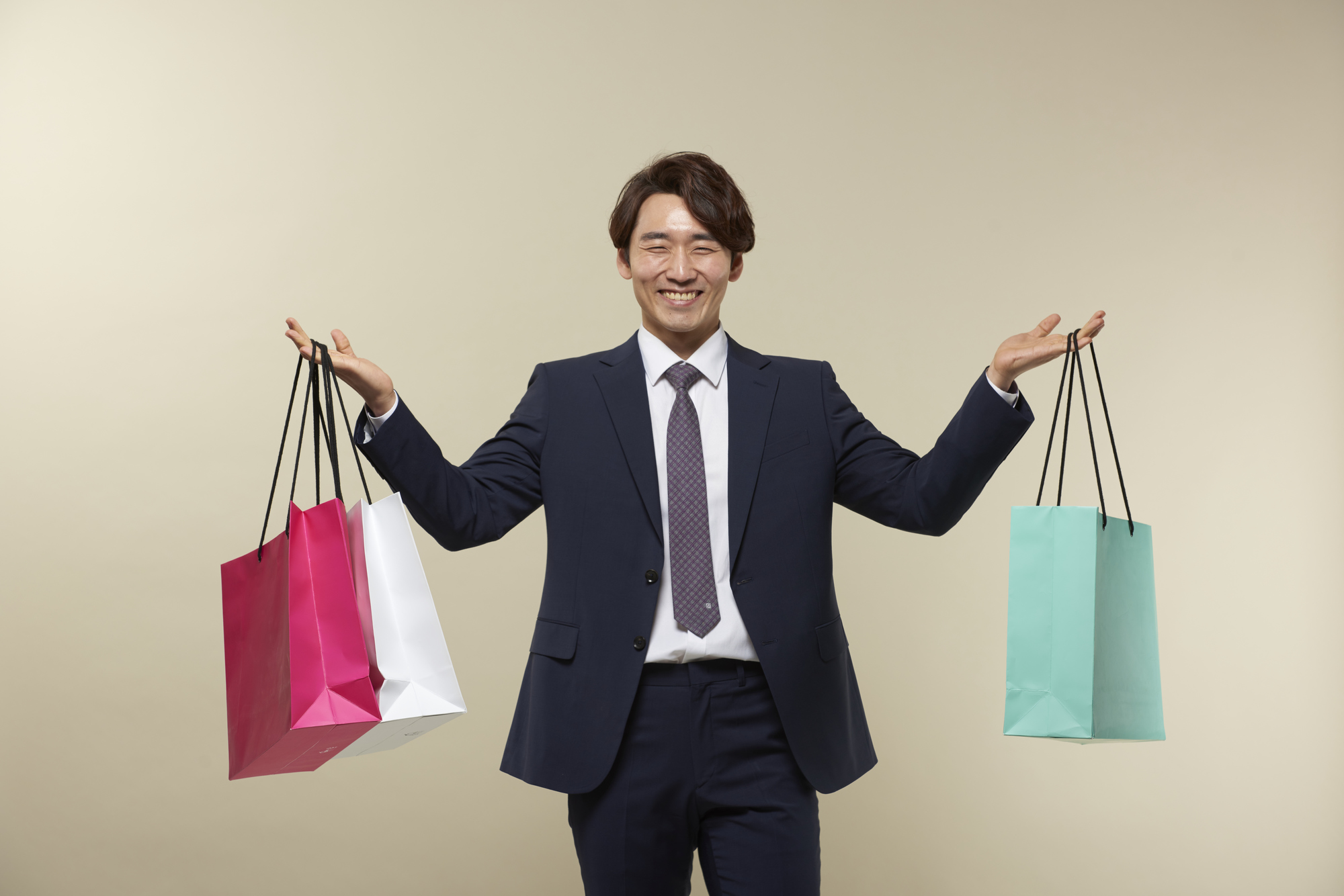 安くなる時期を狙って婚約指輪をリーズナブルに手に入れる 婚約指輪人気ブランドランキング 安くなる時期を狙って婚約指輪をリーズナブルに手に入れる 婚約指輪人気ブランドランキング