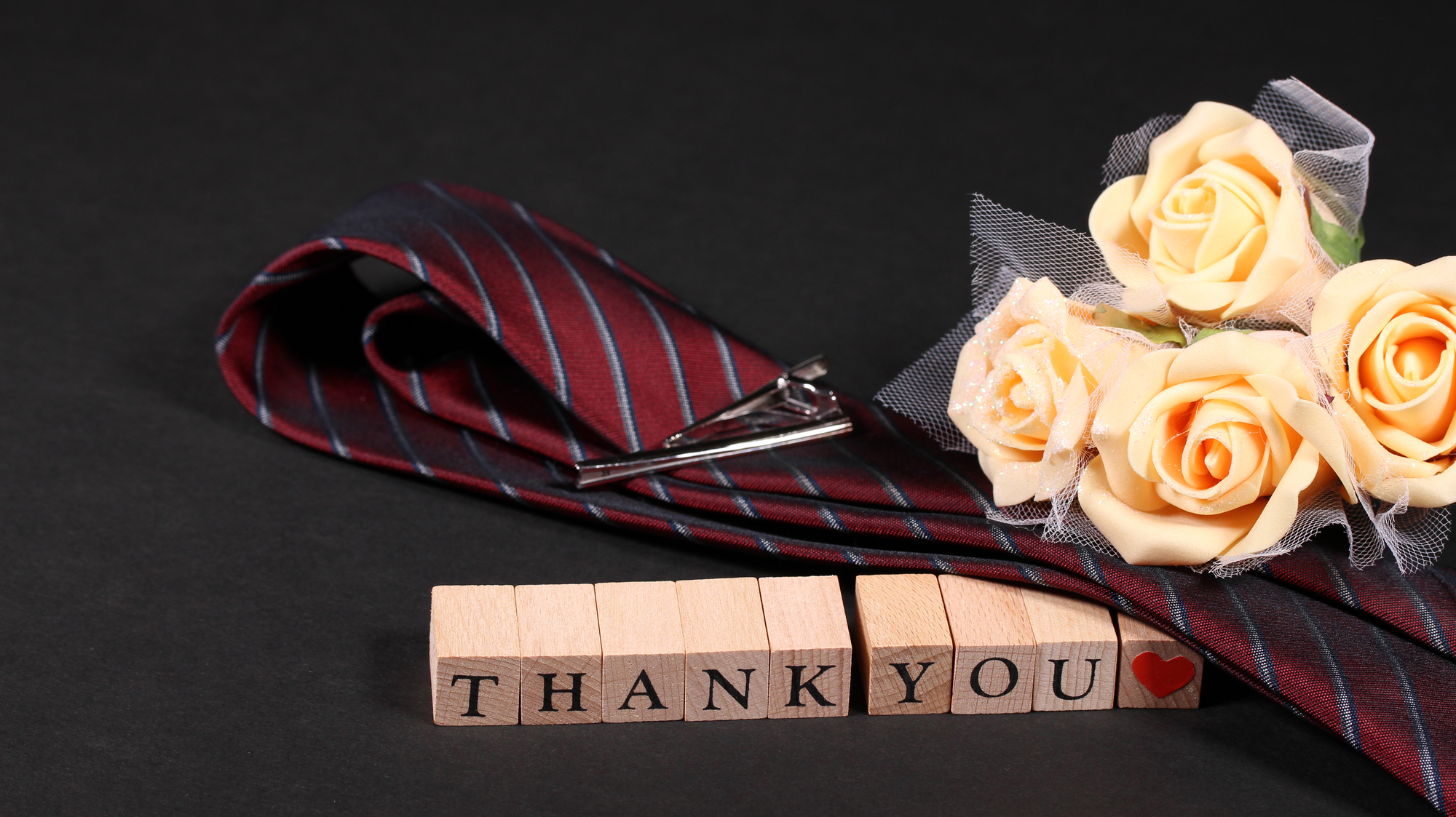 婚約指輪のお返し イニシャルを入れて思いを込めよう 婚約指輪人気ブランドランキング