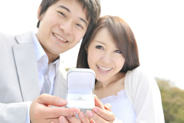 先輩たちに聞きました「今ごろどうしている!?」婚約指輪の未来