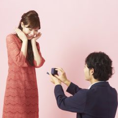 プロポーズの鉄板！女性のタイプ別に人気の場所とシチュエーションを紹介