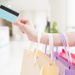 婚約指輪が割引で安く買えるって本当？路面店とテナント店どっちで買うのが良い？