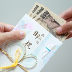 結婚式のご祝儀はどうする？平均の金額やマナーなどの基礎知識